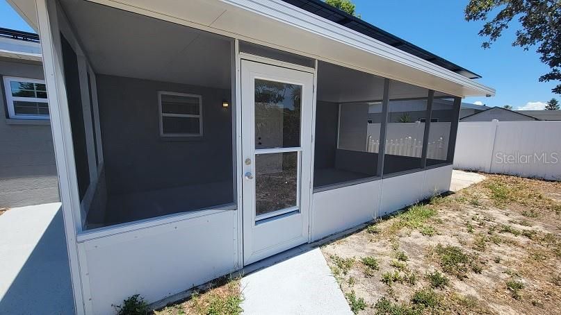 For Rent: $1,750 (3 beds, 2 baths, 1384 Square Feet)