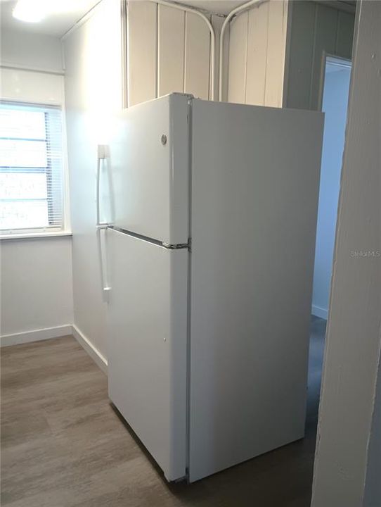 For Sale: $219,900 (2 beds, 0 baths, 930 Square Feet)