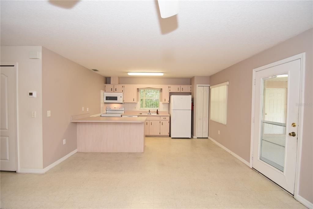 В аренду: $1,500 (2 спален, 2 ванн, 1014 Квадратных фут)