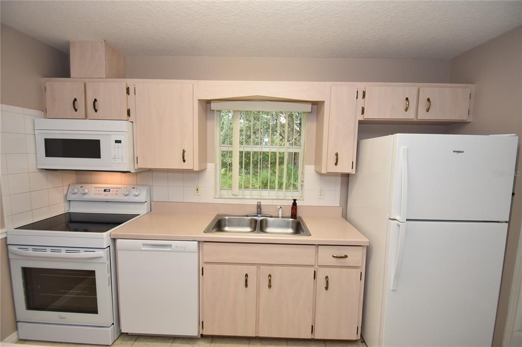 В аренду: $1,500 (2 спален, 2 ванн, 1014 Квадратных фут)