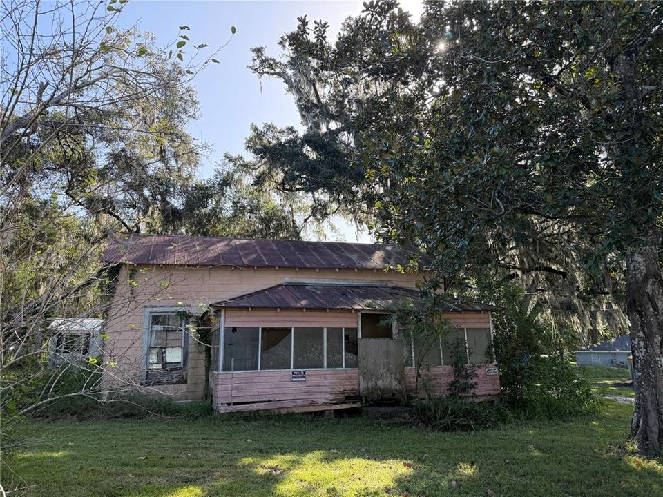 En Venta: $160,000 (3 camas, 2 baños, 908 Pies cuadrados)