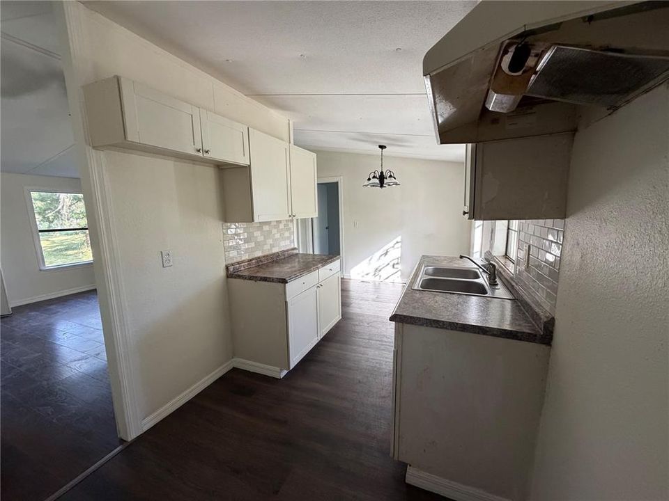 En Venta: $160,000 (3 camas, 2 baños, 908 Pies cuadrados)