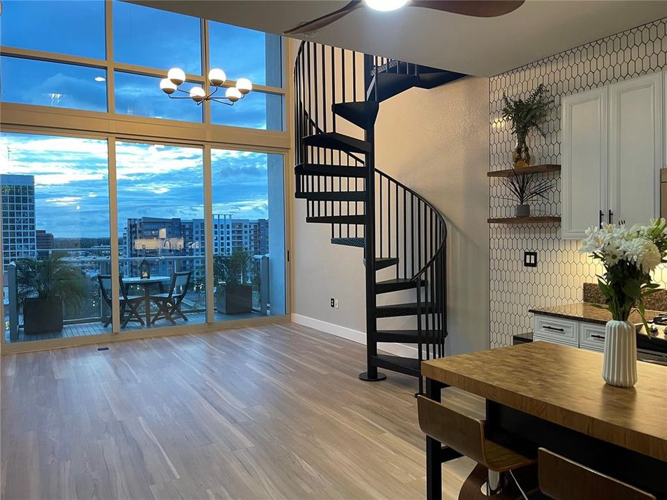 For Rent: $2,900 (1 beds, 1 baths, 932 Square Feet)