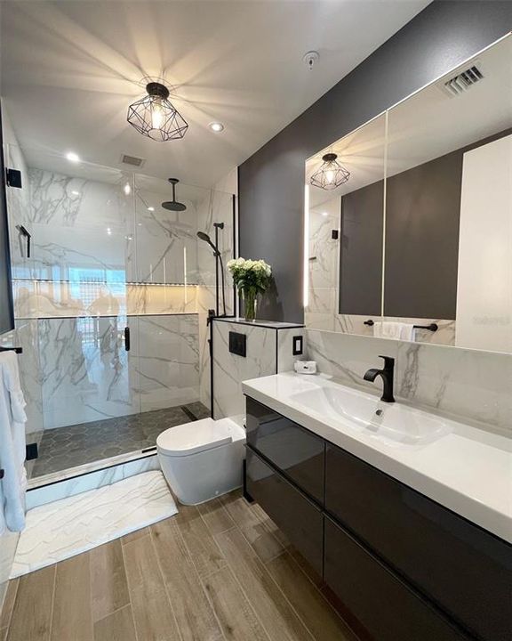 For Rent: $2,900 (1 beds, 1 baths, 932 Square Feet)