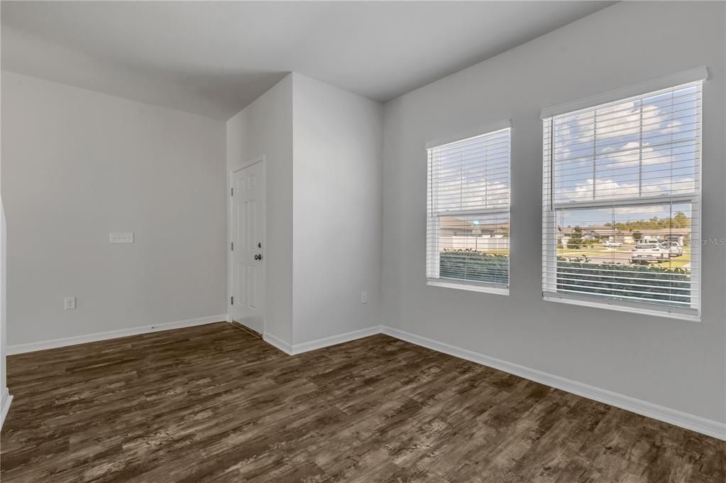 For Sale: $369,900 (4 beds, 2 baths, 2420 Square Feet)