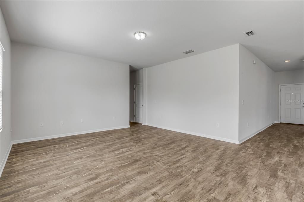 For Sale: $369,900 (4 beds, 2 baths, 2420 Square Feet)