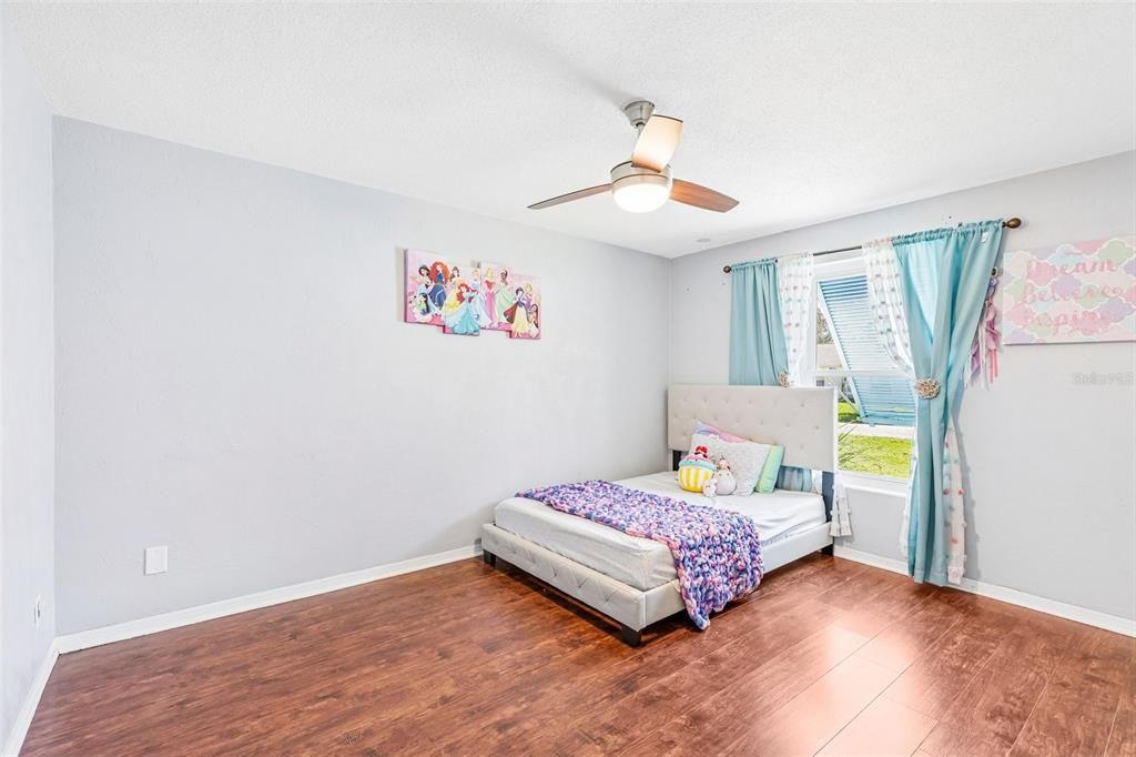 En Venta: $445,000 (3 camas, 2 baños, 1862 Pies cuadrados)