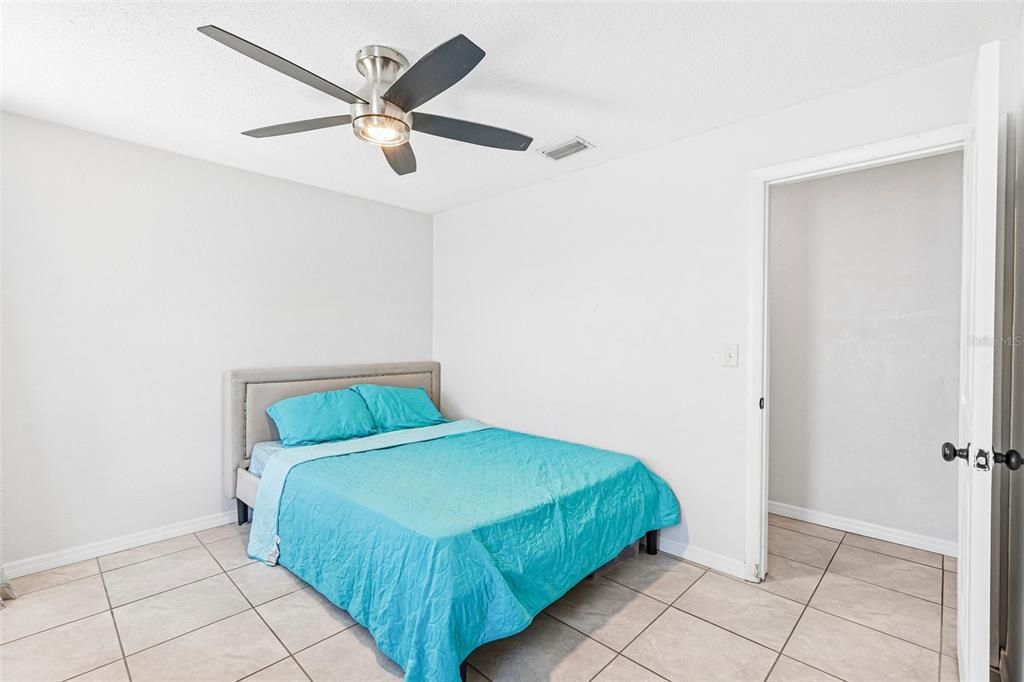 En Venta: $445,000 (3 camas, 2 baños, 1862 Pies cuadrados)
