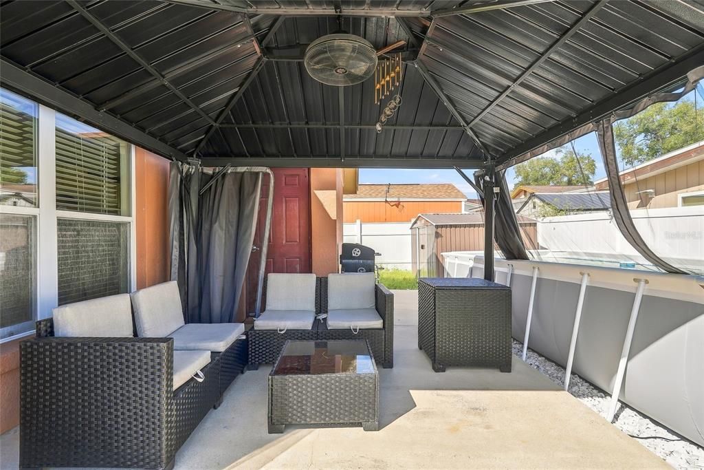 For Sale: $365,000 (3 beds, 2 baths, 1082 Square Feet)