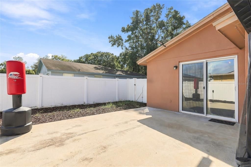 For Sale: $365,000 (3 beds, 2 baths, 1082 Square Feet)
