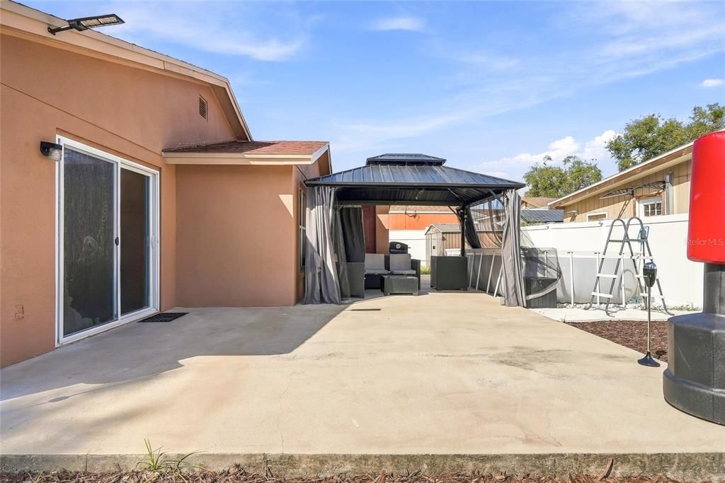 For Sale: $365,000 (3 beds, 2 baths, 1082 Square Feet)