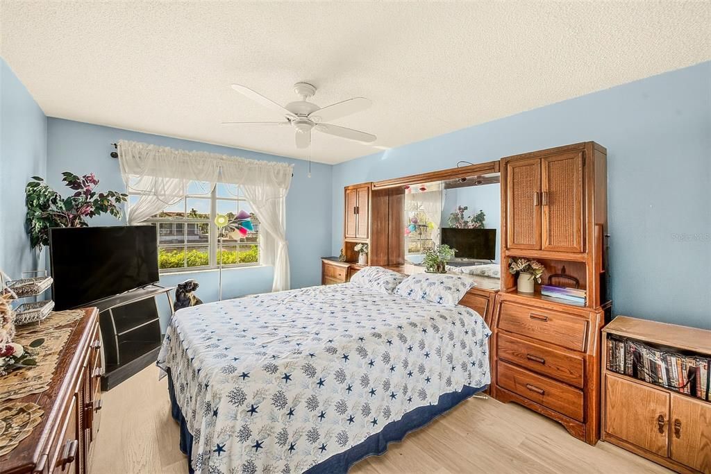 En Venta: $139,000 (2 camas, 2 baños, 1150 Pies cuadrados)