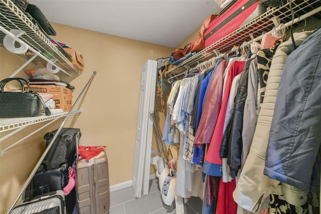 На продажу: $479,900 (3 спален, 2 ванн, 2394 Квадратных фут)