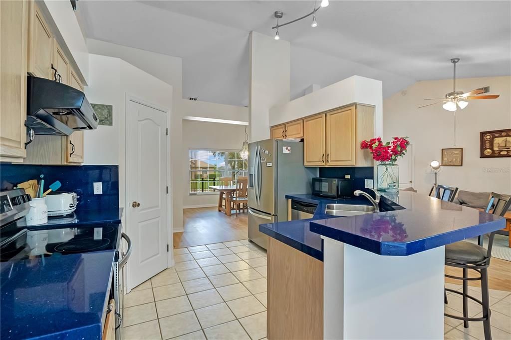 For Sale: $439,000 (3 beds, 2 baths, 1706 Square Feet)