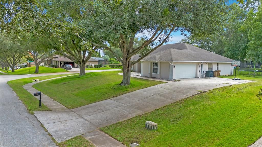 For Sale: $439,000 (3 beds, 2 baths, 1706 Square Feet)