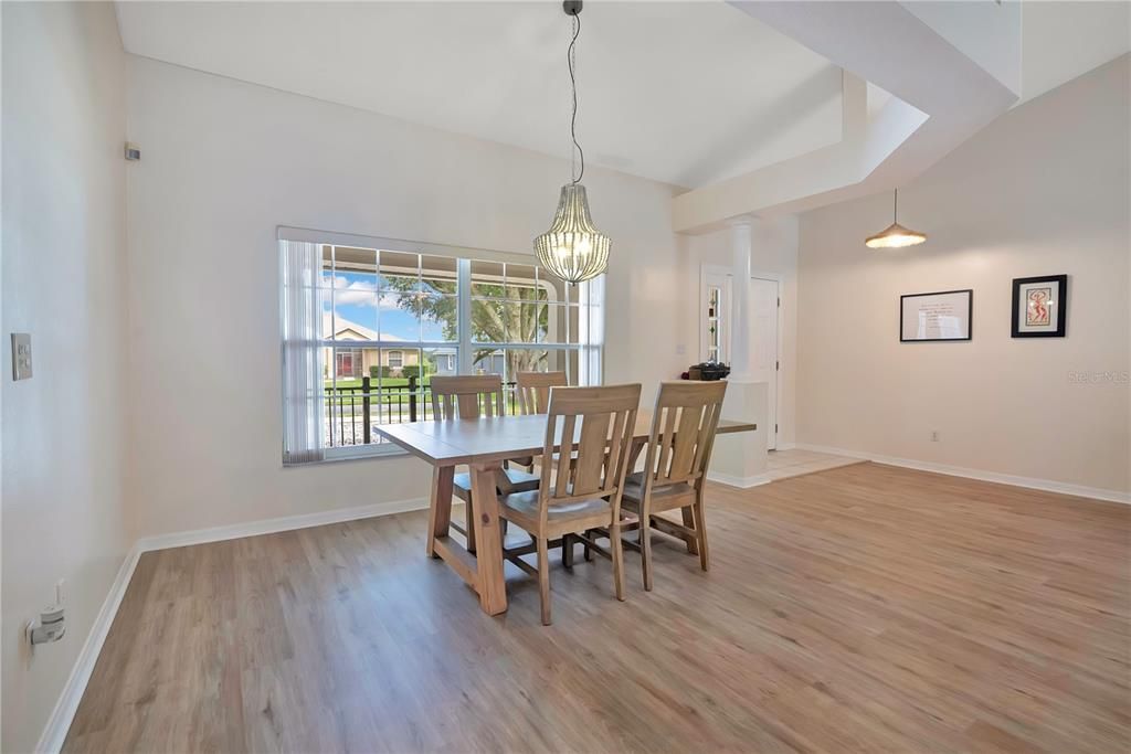 For Sale: $439,000 (3 beds, 2 baths, 1706 Square Feet)