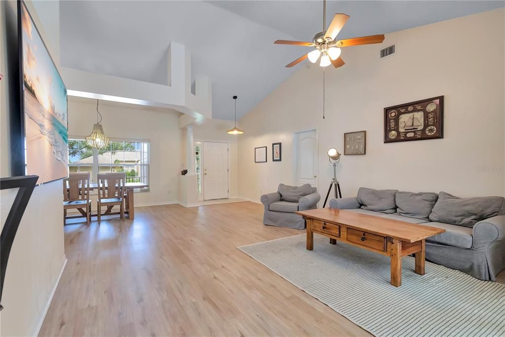 For Sale: $439,000 (3 beds, 2 baths, 1706 Square Feet)