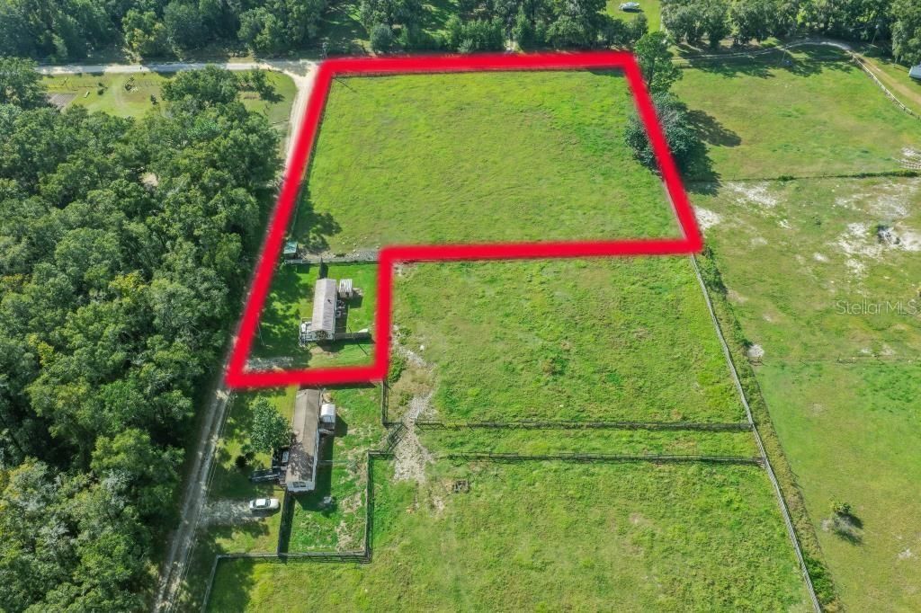 На продажу: $159,900 (2 спален, 1 ванн, 672 Квадратных фут)