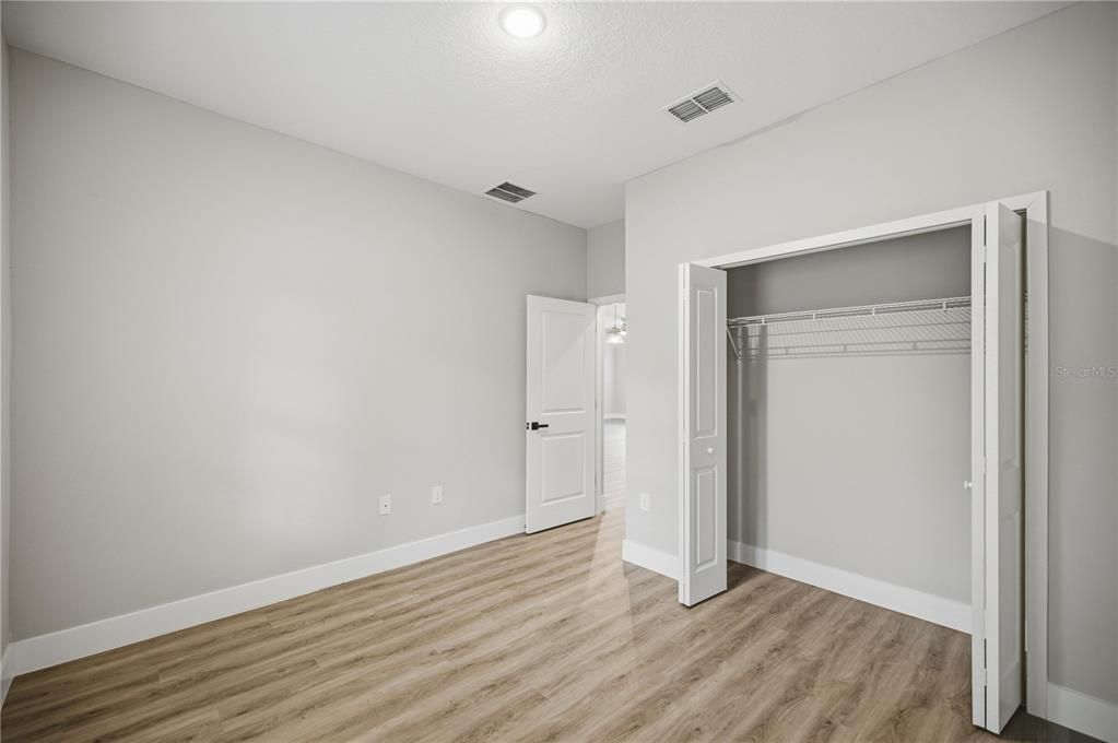 For Sale: $292,000 (4 beds, 2 baths, 1808.4 Square Feet)