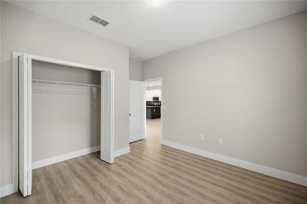 For Sale: $292,000 (4 beds, 2 baths, 1808.4 Square Feet)