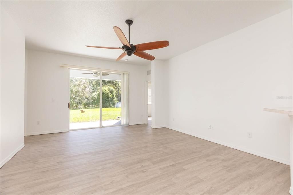 For Rent: $1,995 (3 beds, 2 baths, 1726 Square Feet)