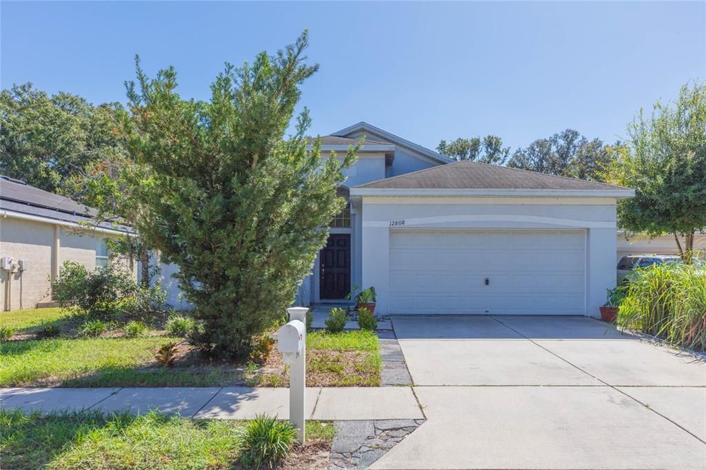 For Rent: $1,995 (3 beds, 2 baths, 1726 Square Feet)