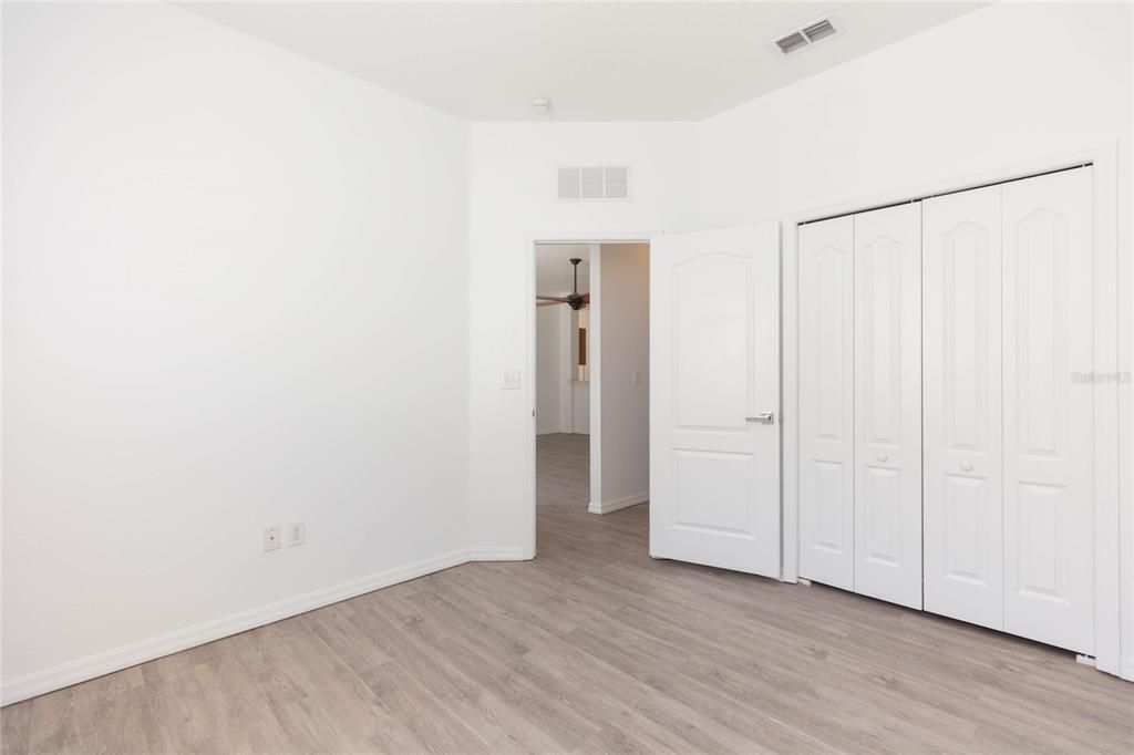 For Rent: $1,995 (3 beds, 2 baths, 1726 Square Feet)