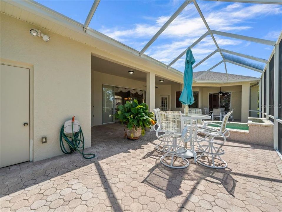 For Rent: $2,500 (4 beds, 3 baths, 2463 Square Feet)