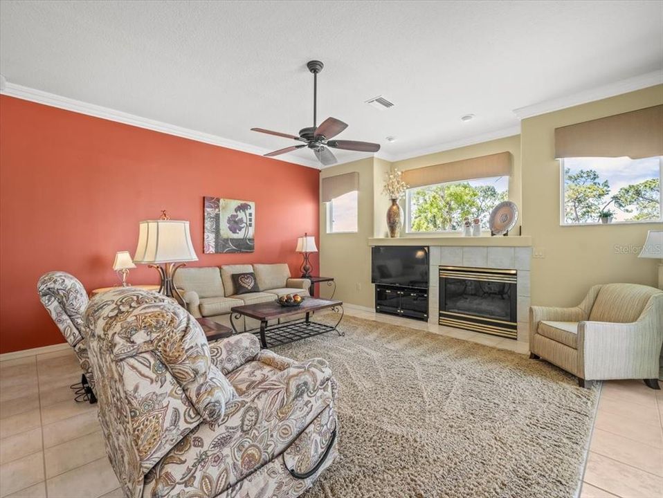 For Rent: $2,500 (4 beds, 3 baths, 2463 Square Feet)