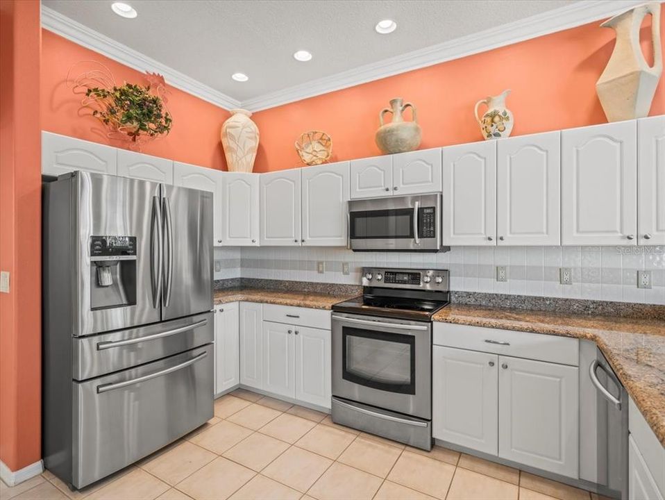 For Rent: $2,500 (4 beds, 3 baths, 2463 Square Feet)