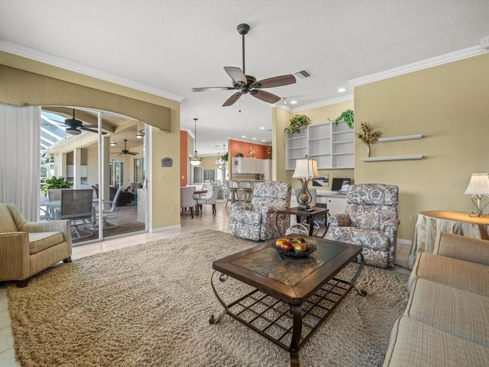For Rent: $2,500 (4 beds, 3 baths, 2463 Square Feet)