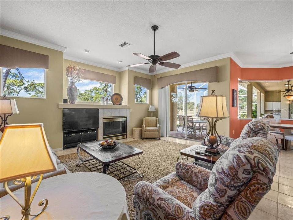 For Rent: $2,500 (4 beds, 3 baths, 2463 Square Feet)