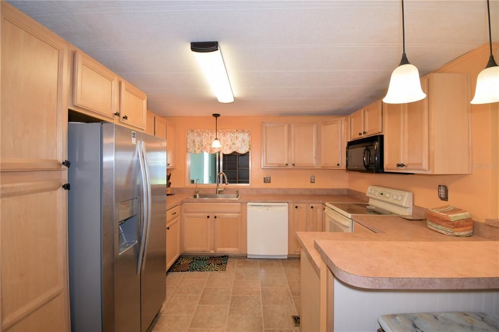 На продажу: $109,000 (2 спален, 2 ванн, 1056 Квадратных фут)