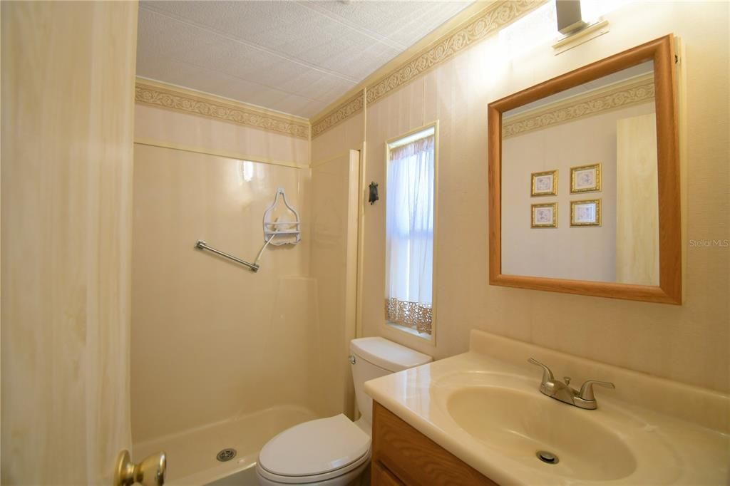 На продажу: $109,000 (2 спален, 2 ванн, 1056 Квадратных фут)