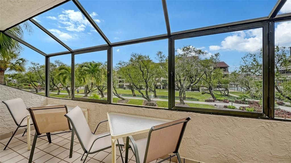 For Sale: $619,000 (2 beds, 2 baths, 1550 Square Feet)