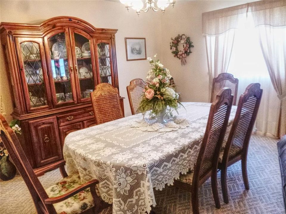 For Sale: $235,000 (3 beds, 1 baths, 1488 Square Feet)