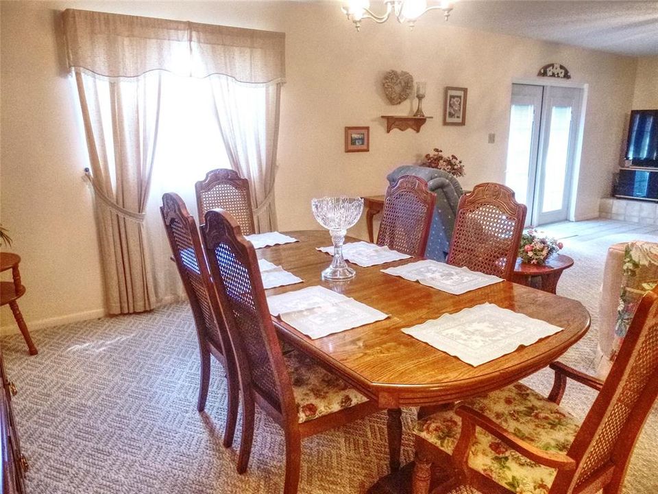 For Sale: $235,000 (3 beds, 1 baths, 1488 Square Feet)