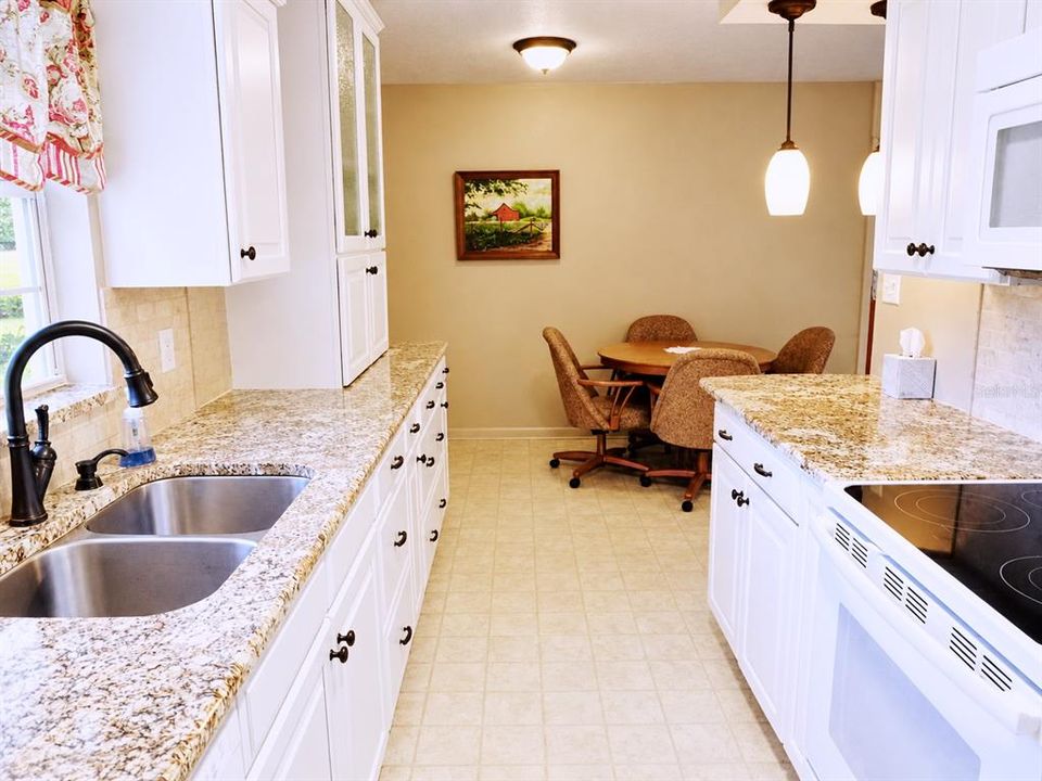 For Sale: $235,000 (3 beds, 1 baths, 1488 Square Feet)