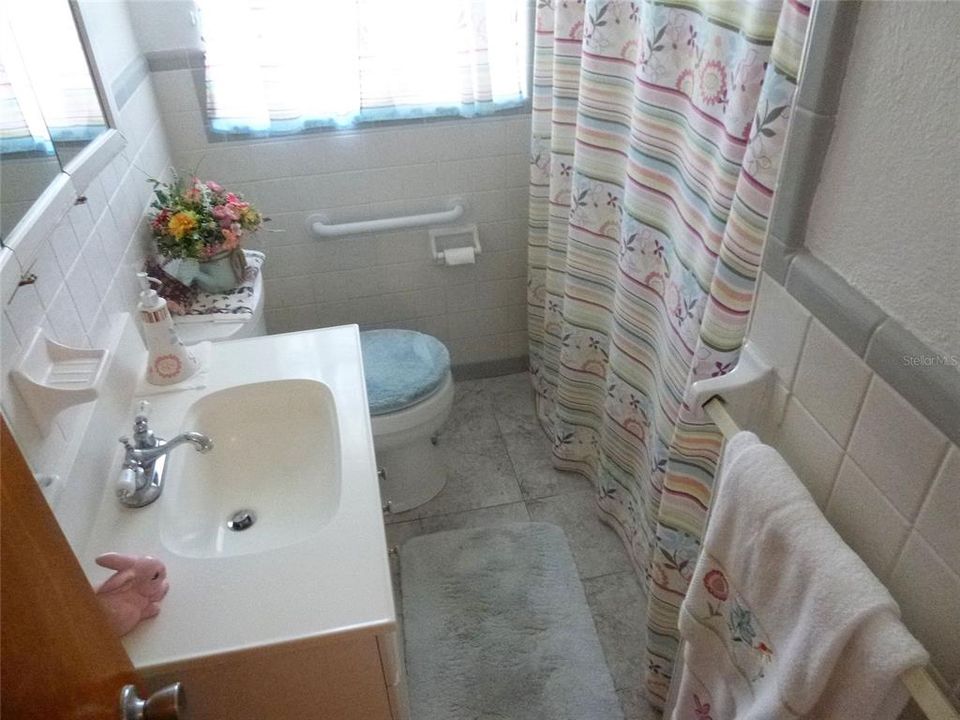 For Sale: $235,000 (3 beds, 1 baths, 1488 Square Feet)