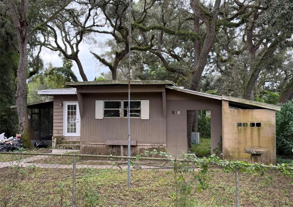 En Venta: $124,900 (4 camas, 0 baños, 1400 Pies cuadrados)