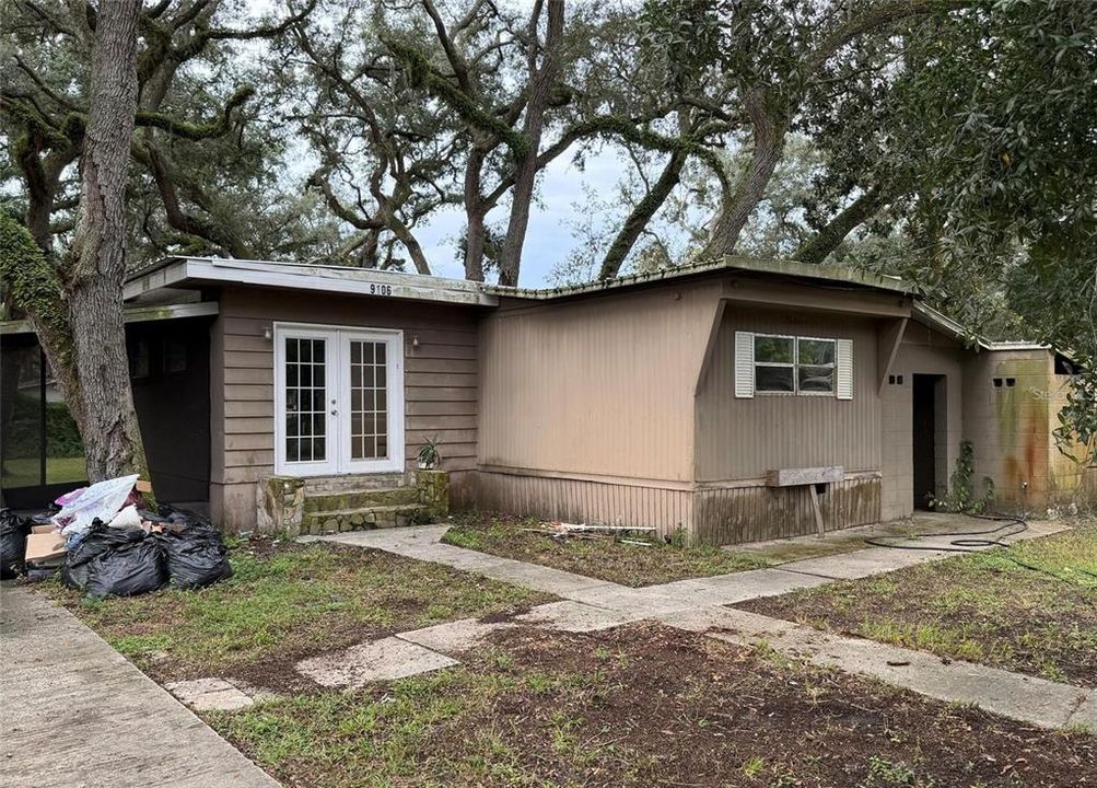 En Venta: $124,900 (4 camas, 0 baños, 1400 Pies cuadrados)