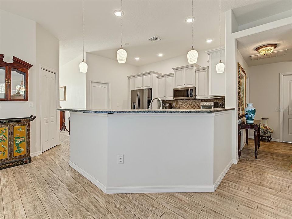 For Sale: $424,500 (3 beds, 2 baths, 2394 Square Feet)