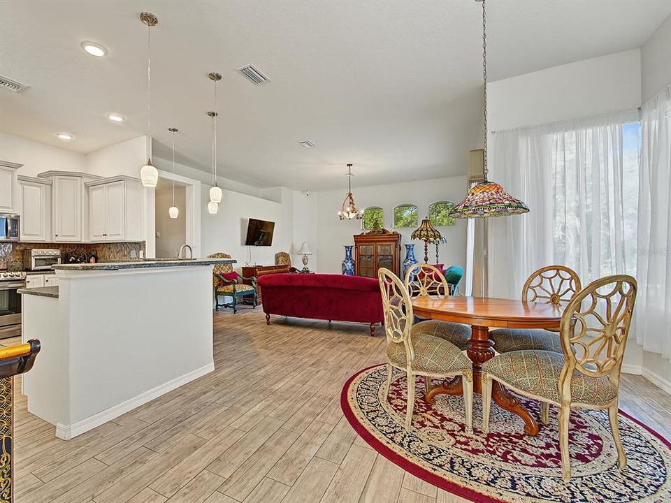 For Sale: $424,500 (3 beds, 2 baths, 2394 Square Feet)