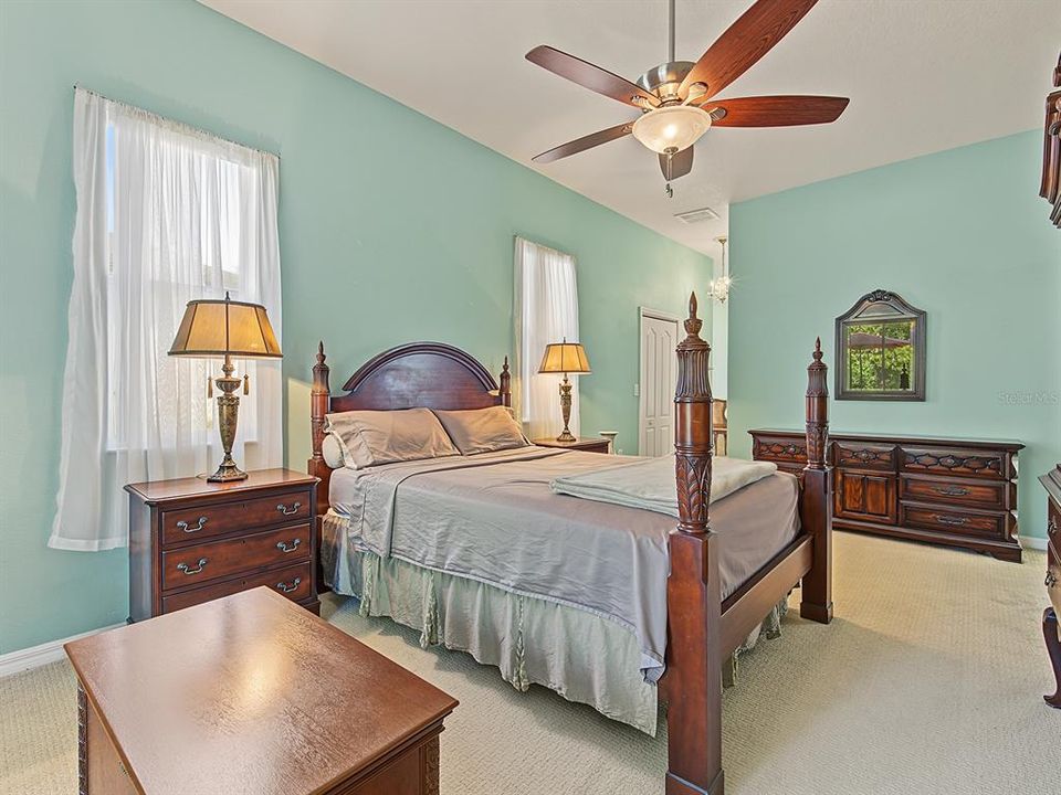 For Sale: $424,500 (3 beds, 2 baths, 2394 Square Feet)