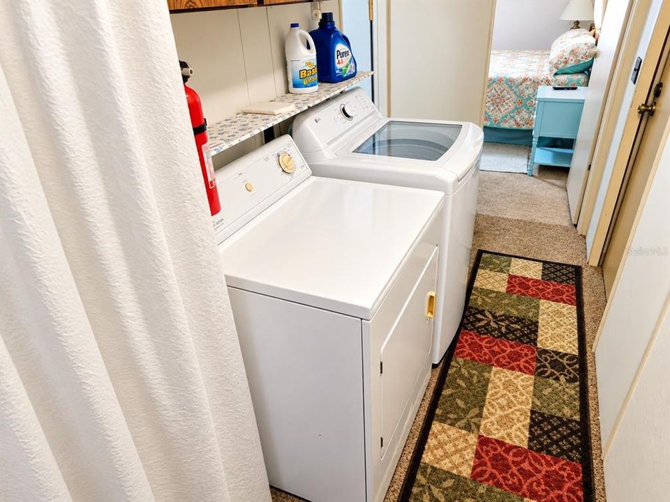 For Sale: $104,000 (2 beds, 1 baths, 840 Square Feet)