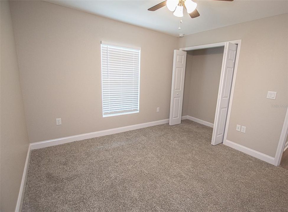 For Sale: $310,000 (3 beds, 2 baths, 1556 Square Feet)