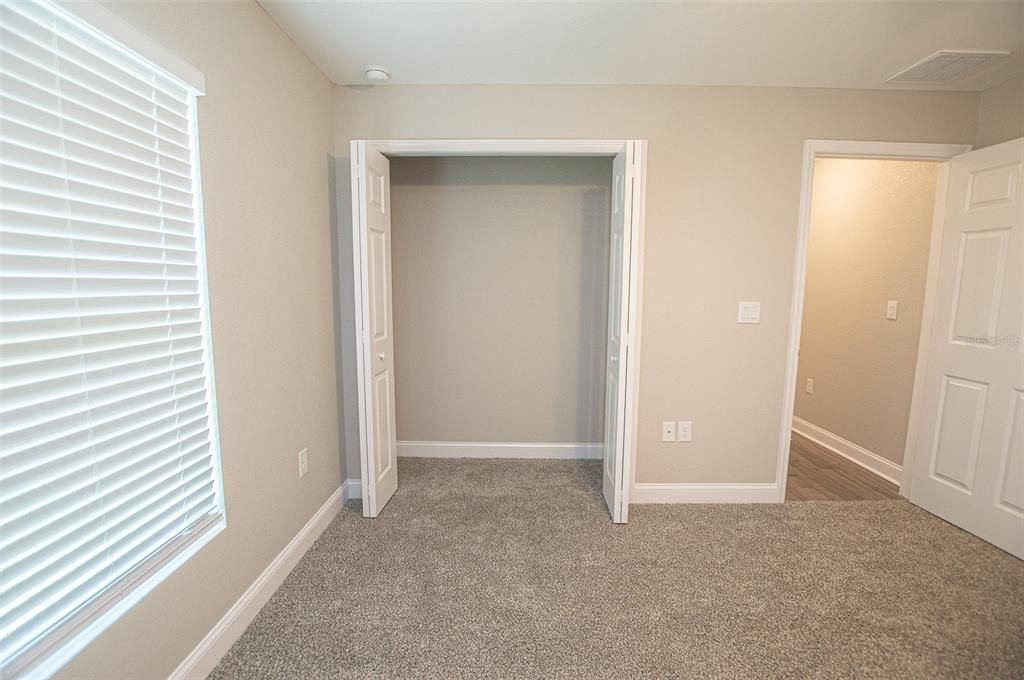 For Sale: $310,000 (3 beds, 2 baths, 1556 Square Feet)