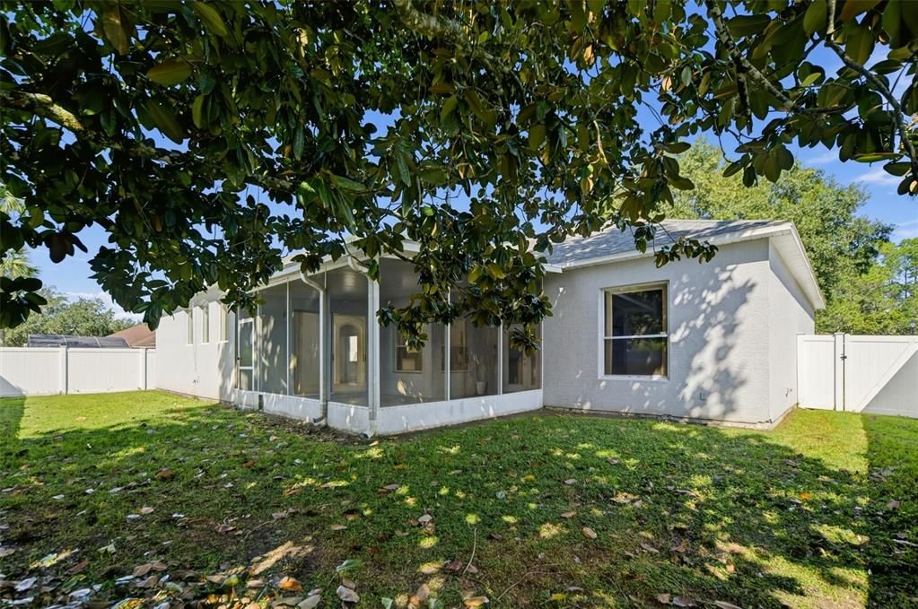 For Sale: $399,900 (3 beds, 2 baths, 1884 Square Feet)