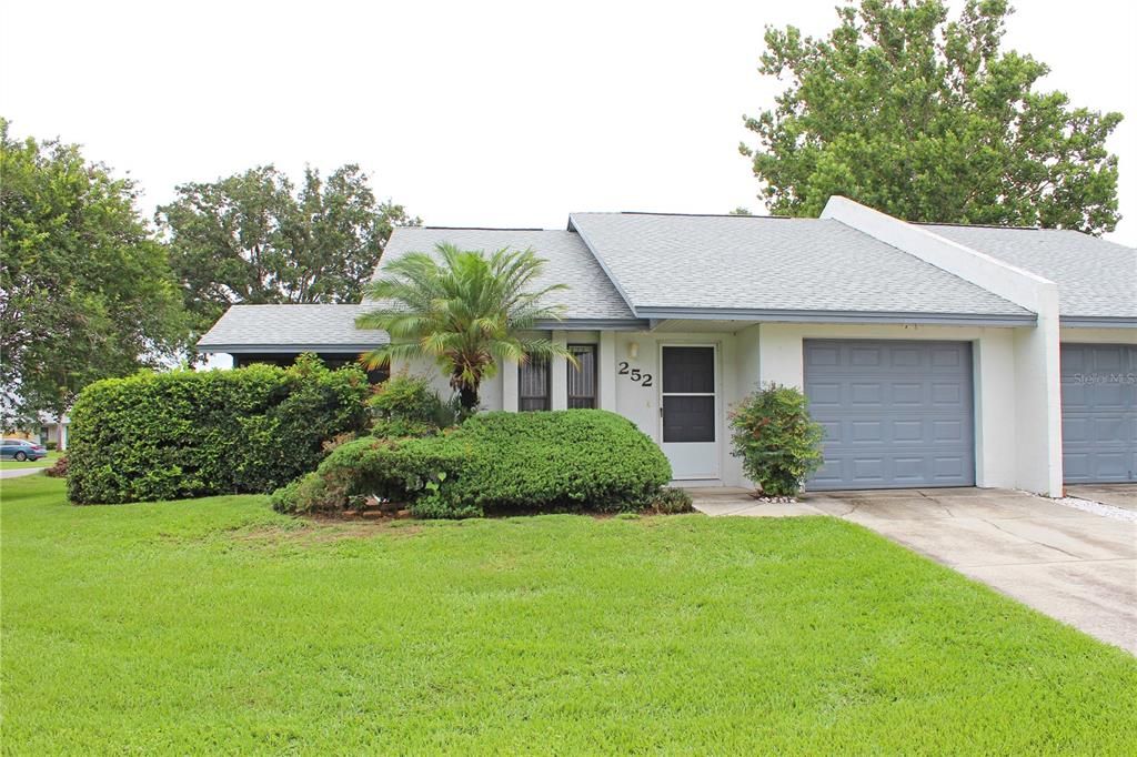 For Rent: $1,650 (2 beds, 2 baths, 925 Square Feet)