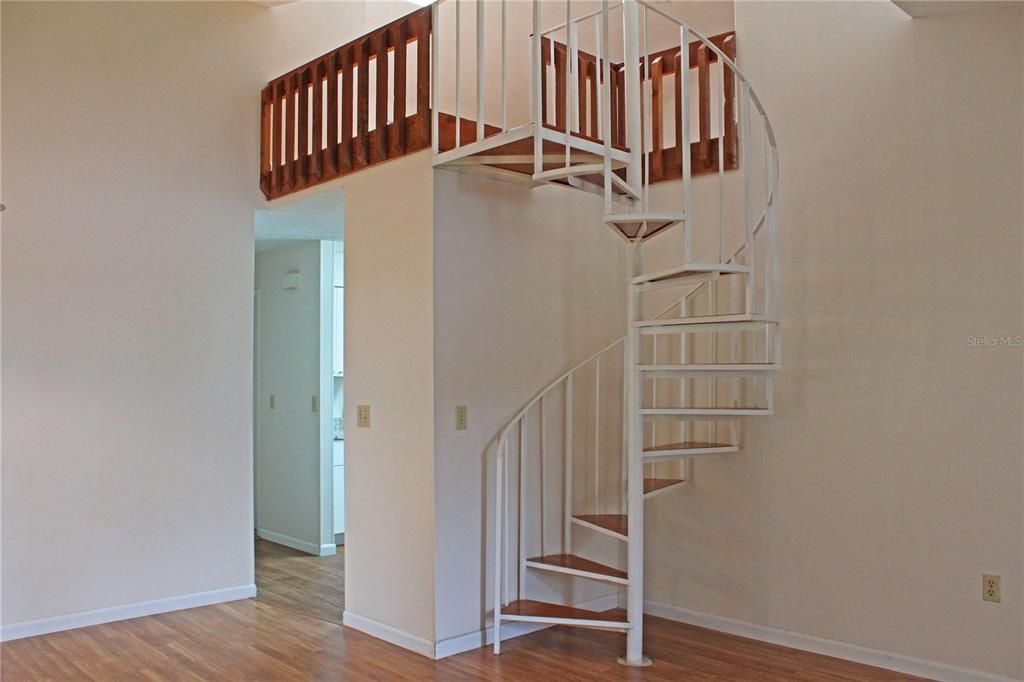 For Rent: $1,650 (2 beds, 2 baths, 925 Square Feet)